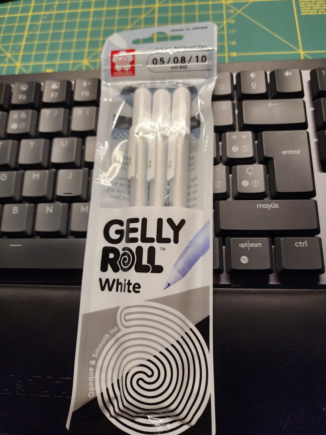 Customer photo review of Sakura Gelly Roll - Set 3 Lápices Tinta Gel Blancos