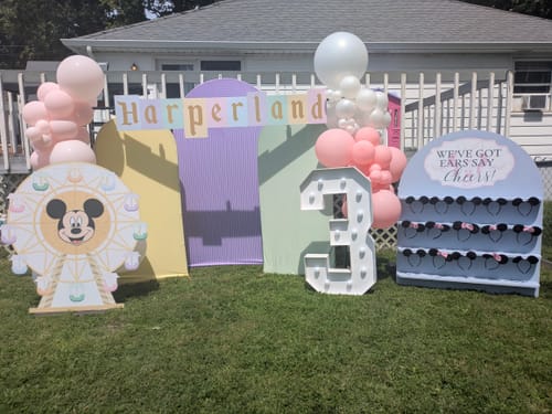 Customer photo review of Custom Balloon Garland Kit