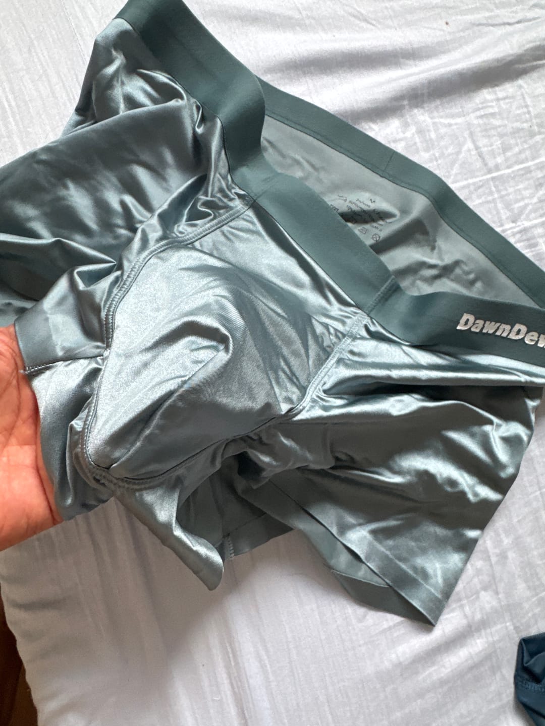 Customer photo review of 気品あるシルクの艶めき。ひんやり快適、抗菌加工の桑蚕シルクボクサーブリーフ