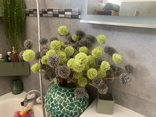 Customer photo review of Fleur de Kiku - Bleu-gris (10 tiges/ 50 pompons)