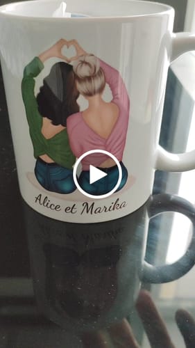 Customer video review of Mug Personnalisé - Meilleures Amies