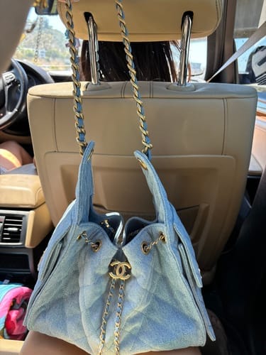 Customer photo review of CC 25C Hobo Bag 30cm Light Blue Denim