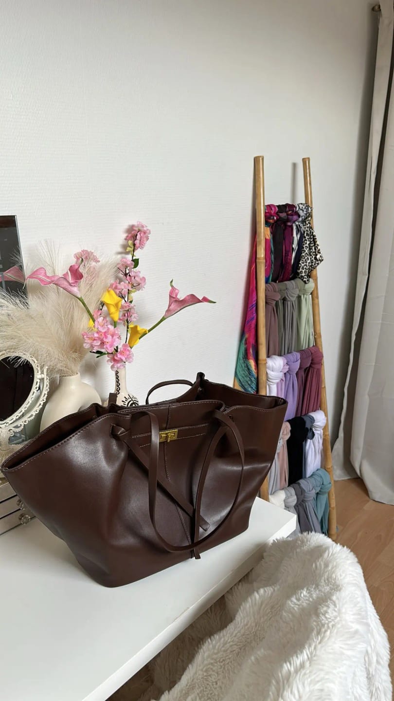 Customer photo review of Gerda Shopper Bag