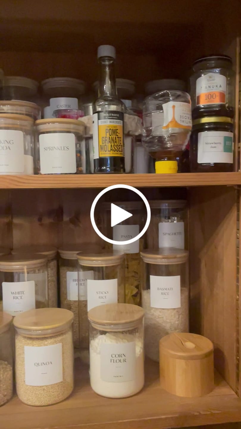 Customer video review of White Waterproof Pantry Labels 6 CM x 6 CM (24 Labels)