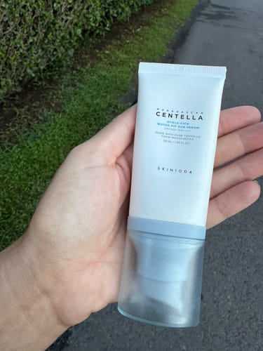 Customer photo review of Hyalu-Cica Water-Fit Sun Serum SPF50+ PA++++