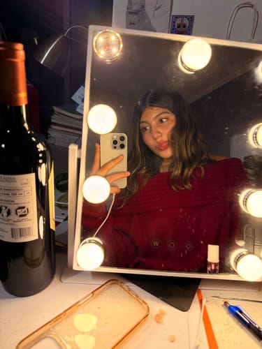 Customer photo review of SWEATER LINA ROJO