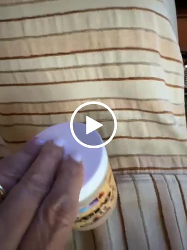 Customer video review of Crema proteica gusto nocciola bianca