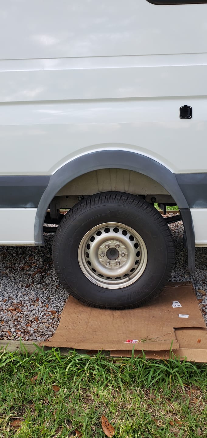 Customer photo review of 2002 - 2006 Mercedes Sprinter Rear Extra Leaf Spring TXL-461
