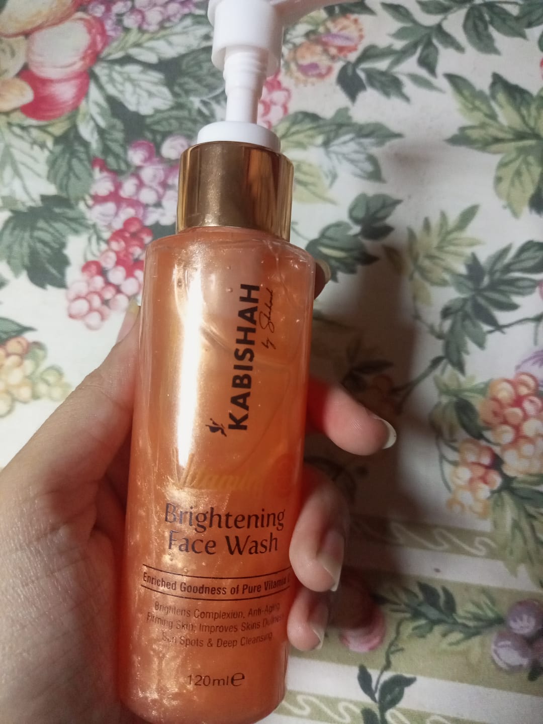 Customer photo review of Vitamin C Brightening Face Wash