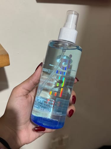 Customer photo review of Miracle Makeup Brush Cleanser