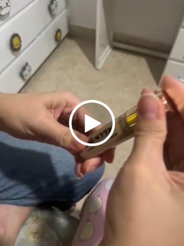 Customer video review of CORRECTOR  LÍQUIDO  1ST SCENE