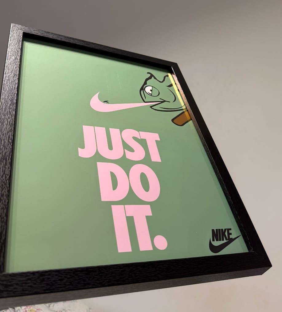 Customer photo review of Poster Nike Just do It Grenouille