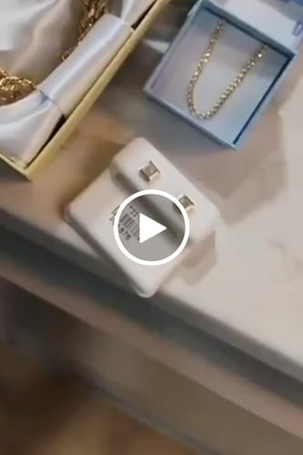 Customer video review of Private sale "cuban chain $50 and earrings $10" Delaware