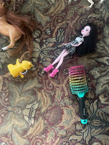 Customer photo review of My Sensory Space Detangling Hairbrush