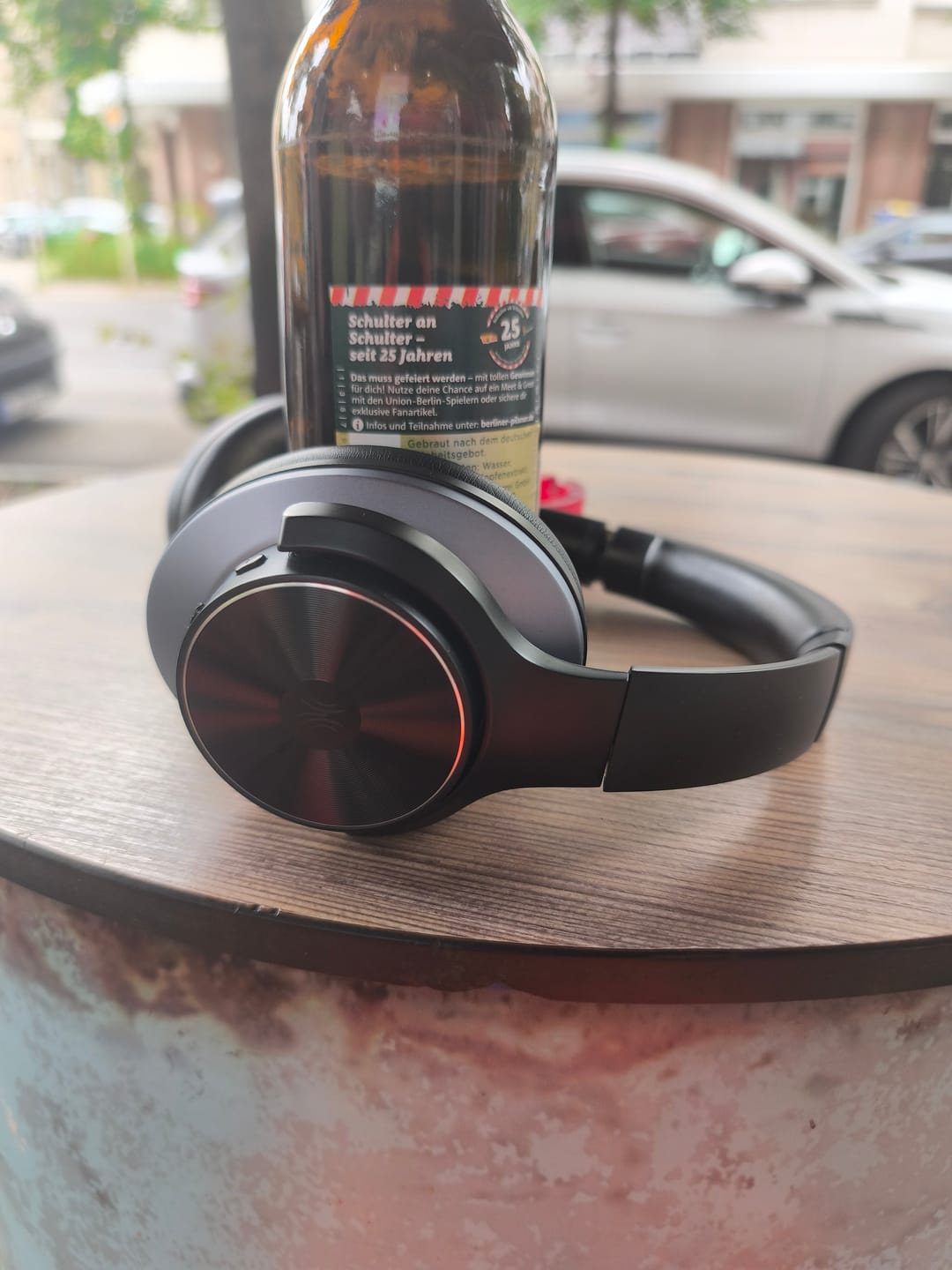 Customer photo review of Oneodio A Series - Bluetooth 5.0 Active Noise Cancelling Wireless Headphones - Built-in Microphone, Type C Charging & Carry Case