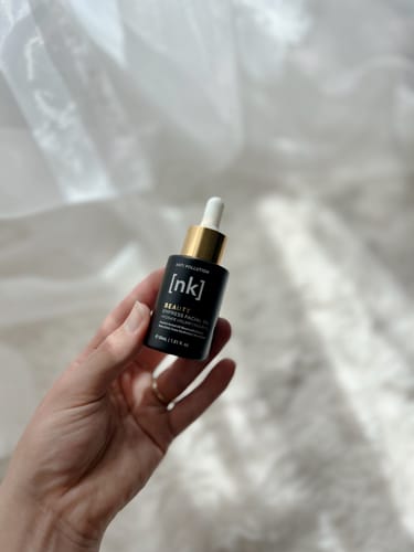 Customer photo review of Beauty - Empress Facial Oil