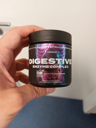 Zákaznická recenze s fotkou produktu Digestive Enzymes