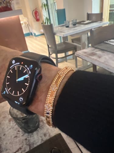 Customer photo review of PERLEE SMALL BRACELET