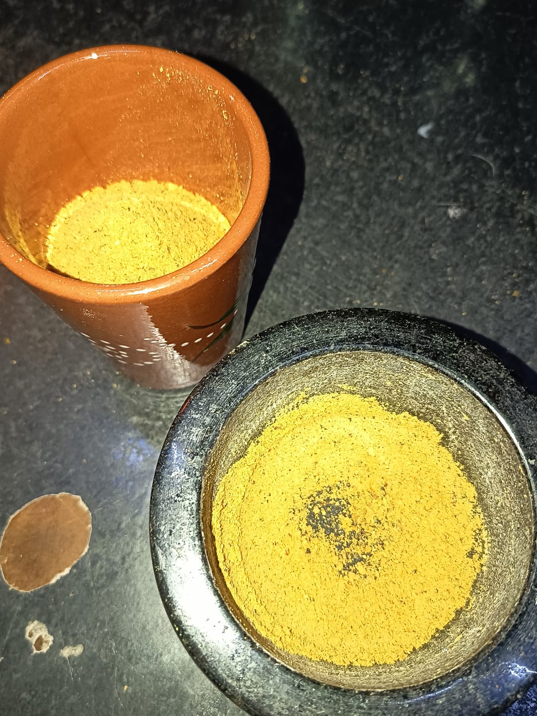Customer photo review of Mortero de granito negro