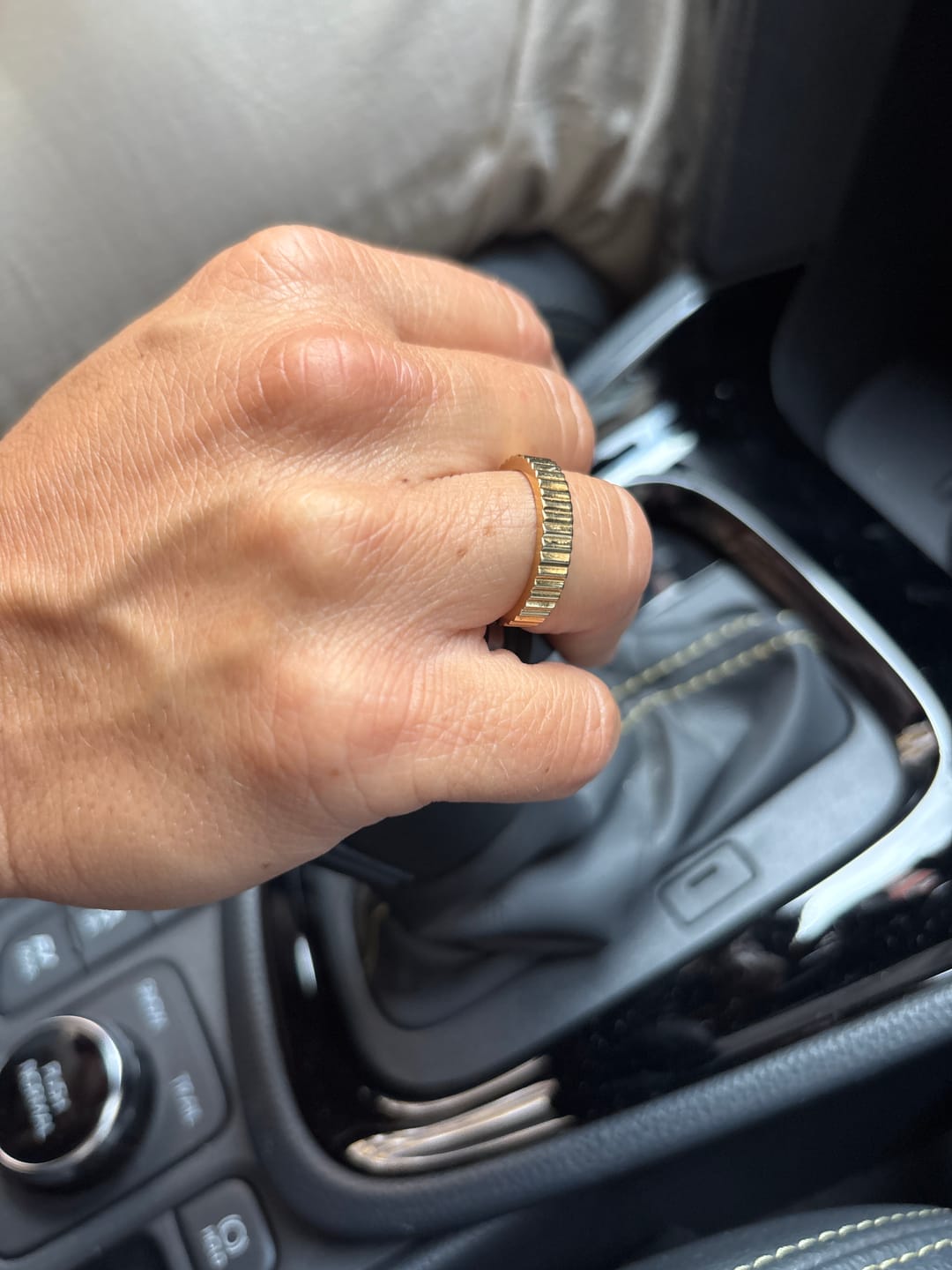Customer photo review of Mini Pleat Ring