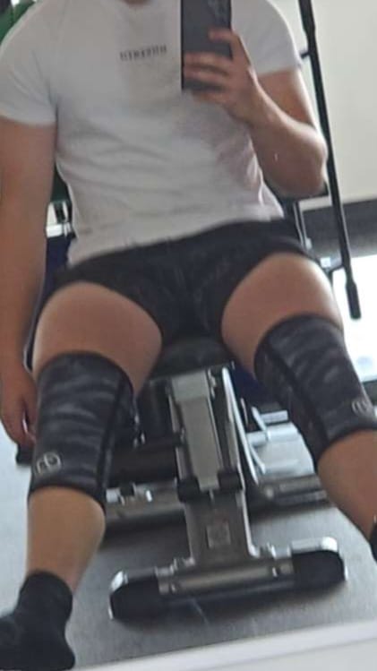 Customer photo review of 7MM Inferno Knee Sleeves - Dark Camo