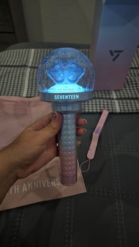Customer photo review of SEVENTEEN - OFFICIAL LIGHT STICK VER.3 10TH ANNIV.