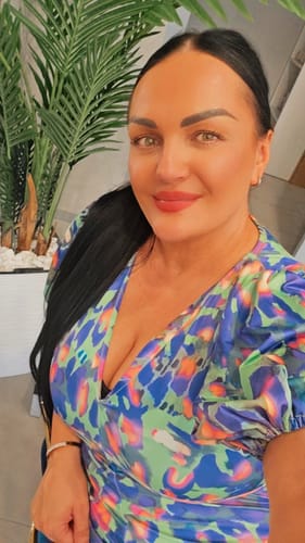 Customer photo review of Instant Dye Shampoo