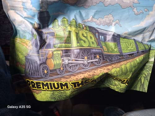 Customer photo review of Cheap THCA Flower Quarter Pound