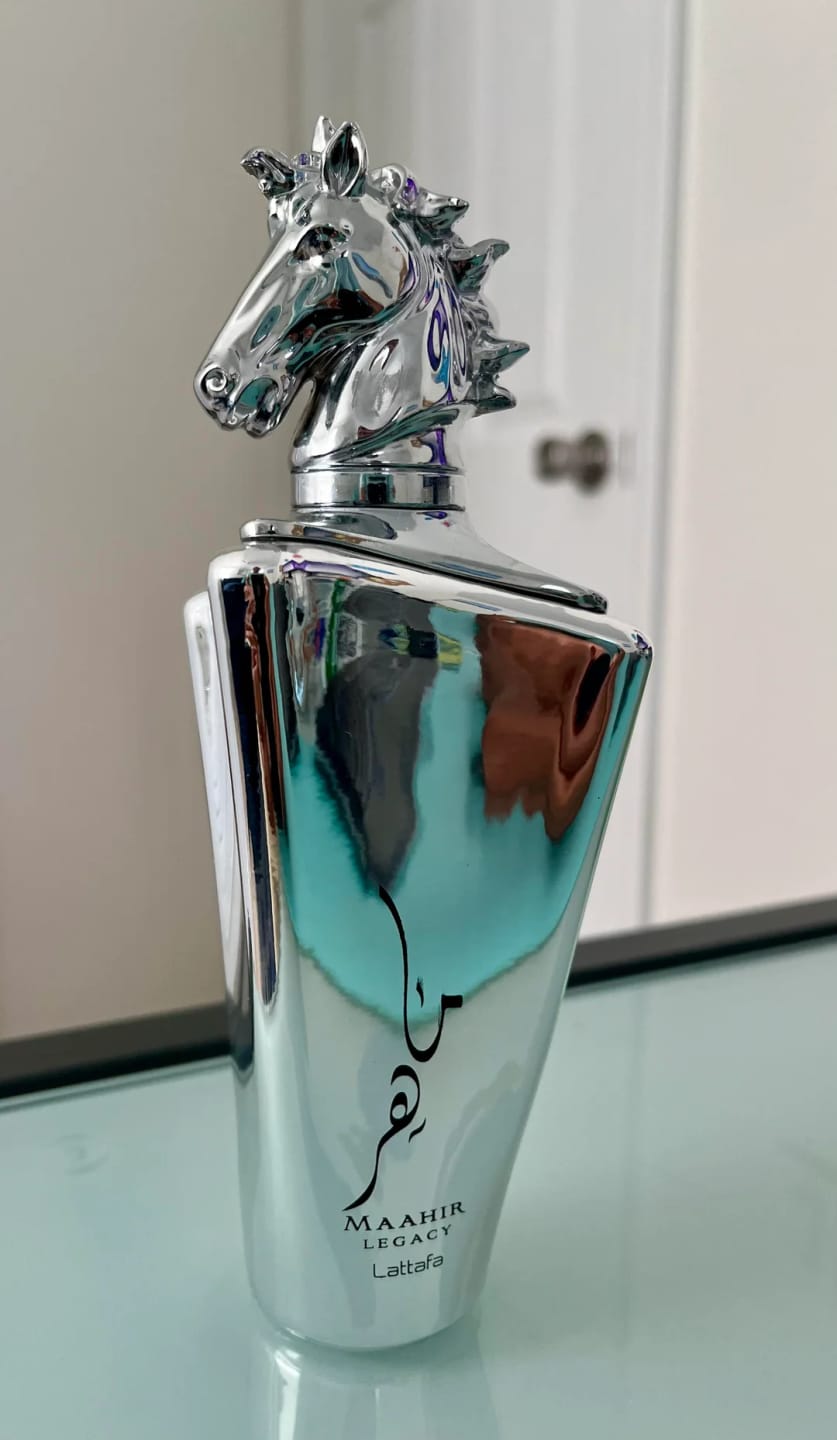 Customer photo review of Maahir Legacy Lattafa Perfumes EDP 100ml