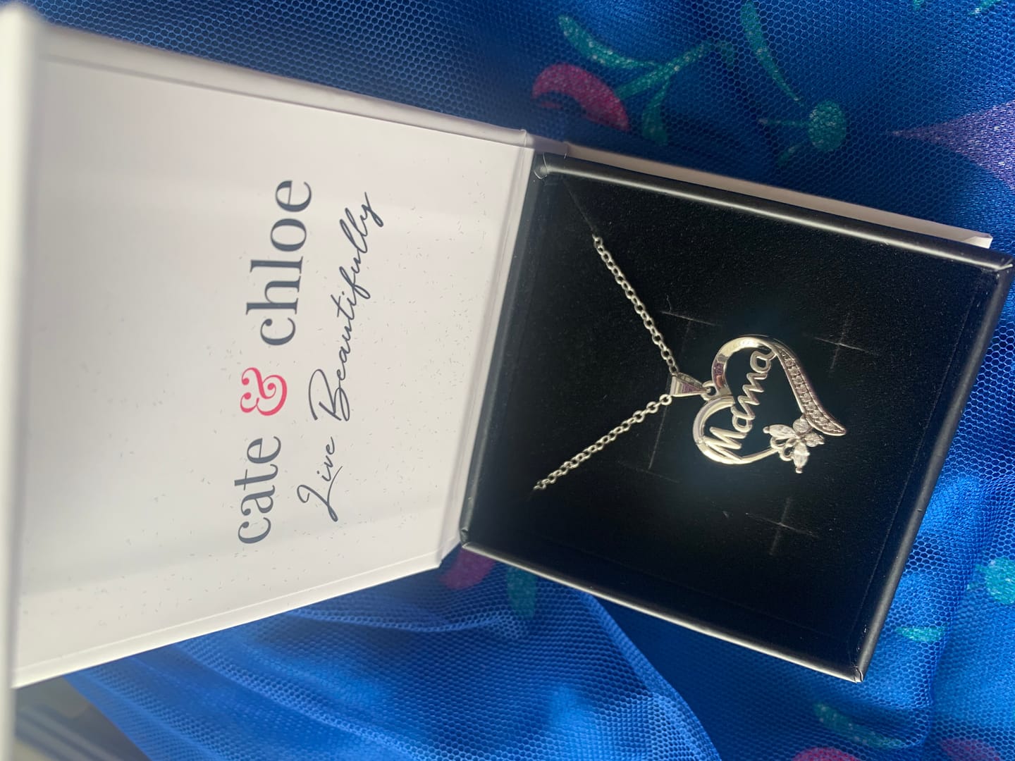Customer photo review of Mavis 18k White Gold Plated Mama Heart Pendant Necklace with Simulated Diamond Crystals