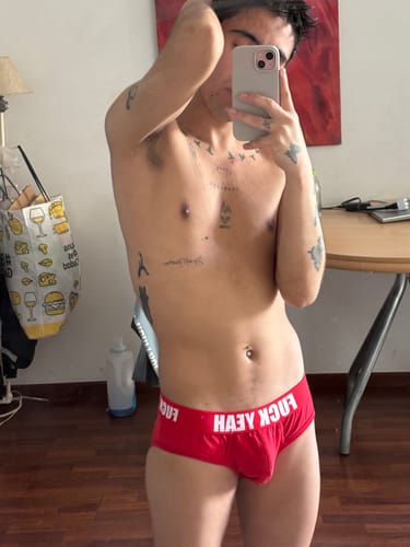 Customer photo review of RED ORIGINAL BRIEF