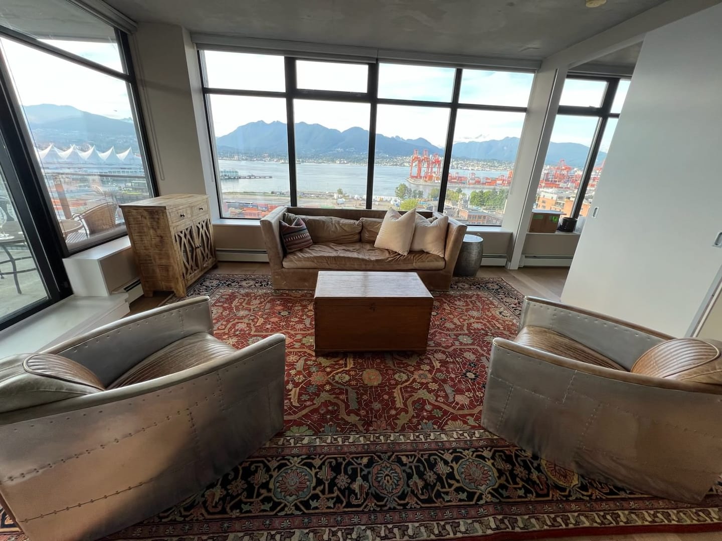 Customer photo review of Farahan Rug
