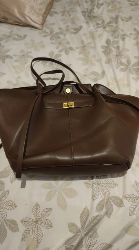 Customer photo review of Gerda Shopper Bag