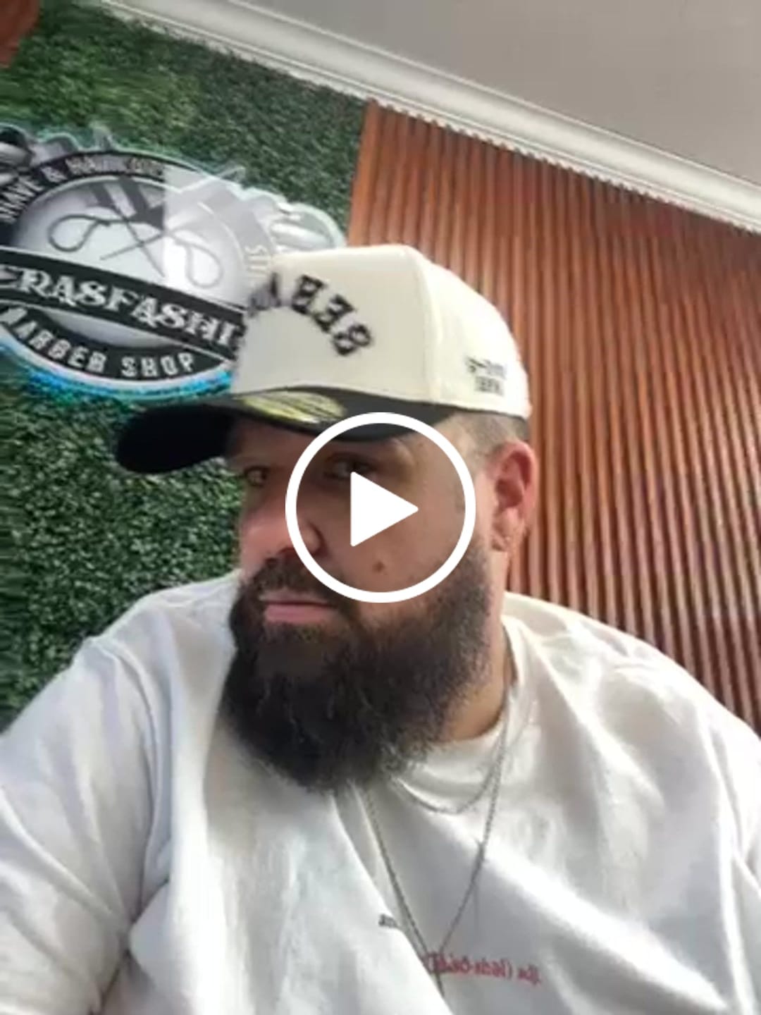 Customer video review of ‘SERVANT’ Premium SnapBack - Cream/Black