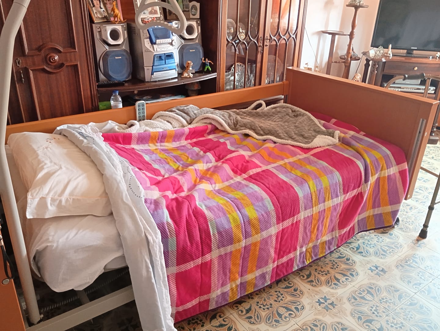 Customer photo review of Cama Articulada Elétrica BETA