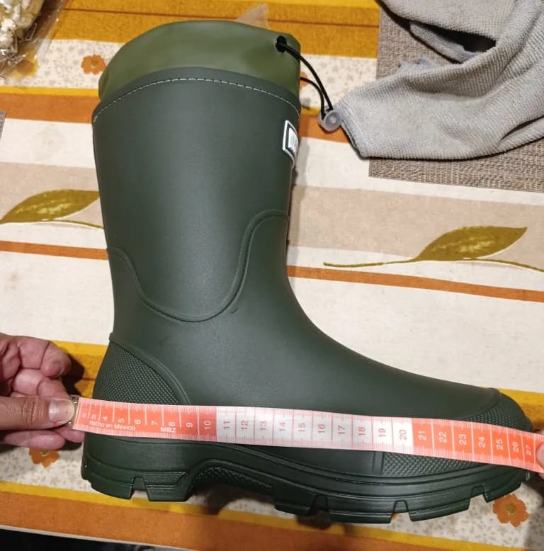 Customer photo review of Wasserdichte Outdoor Gummistiefel unisex – Rutschfest, robust & langlebig