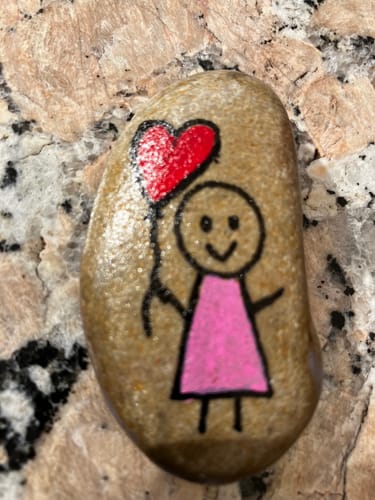 Customer photo review of 12/15 Stuks Santorini Schilderstenen 3-8 cm 1,5 KG Happy Stones + QR Codes voor de App