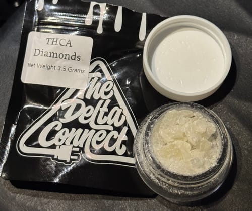 Customer photo review of THCA Diamonds