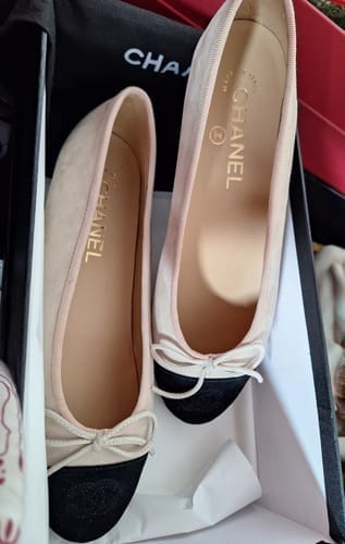 Customer photo review of CC 25C Ballet Flat Two-tone Suede Calfskin