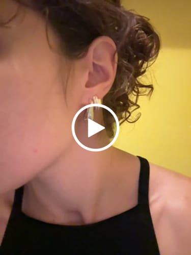 Customer video review of Mitsuro Hoop Earrings