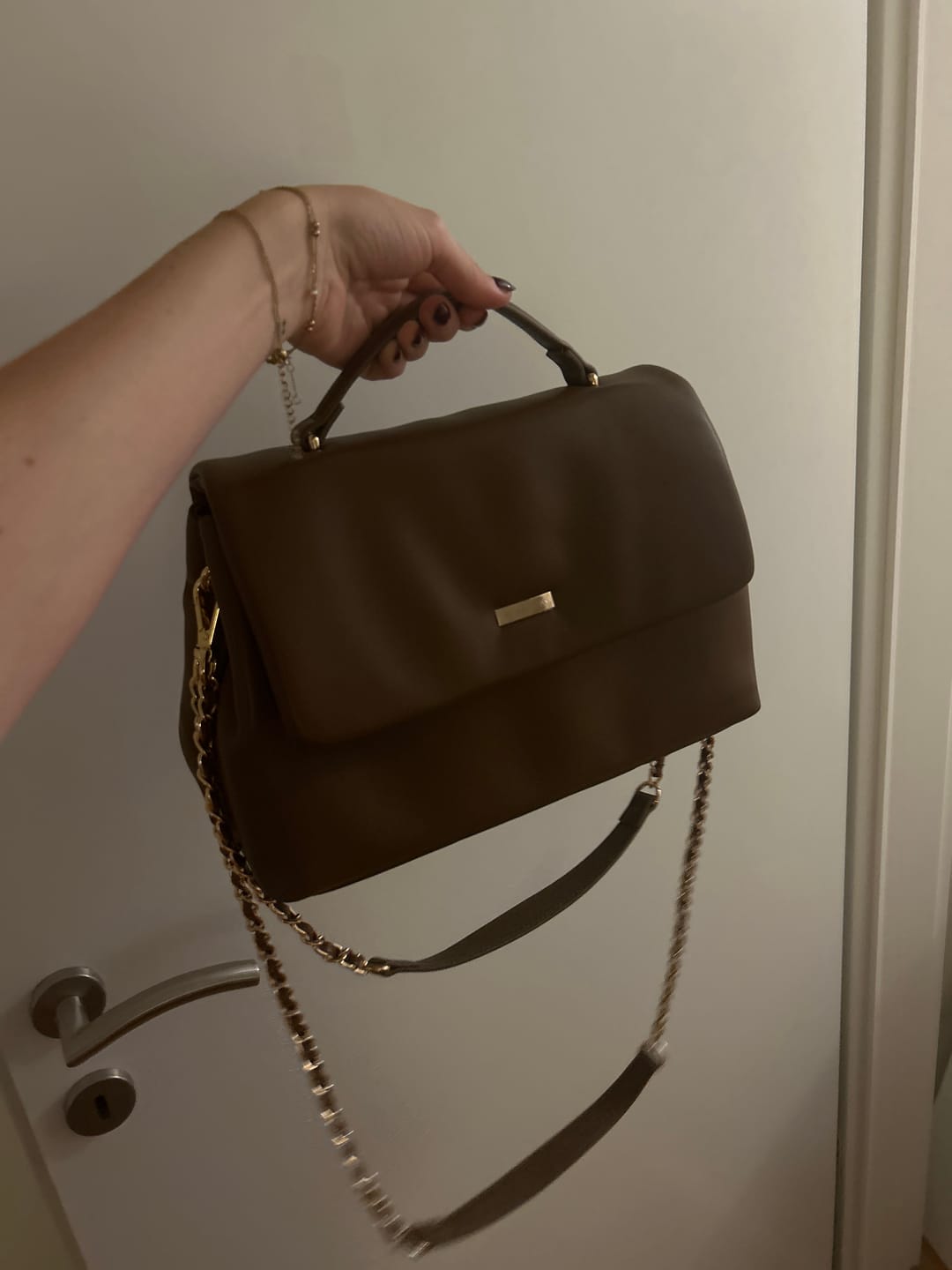 Customer photo review of LEILANI - BROWN