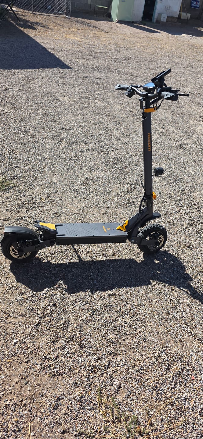 Customer photo review of Ausom L1 Electric Scooter