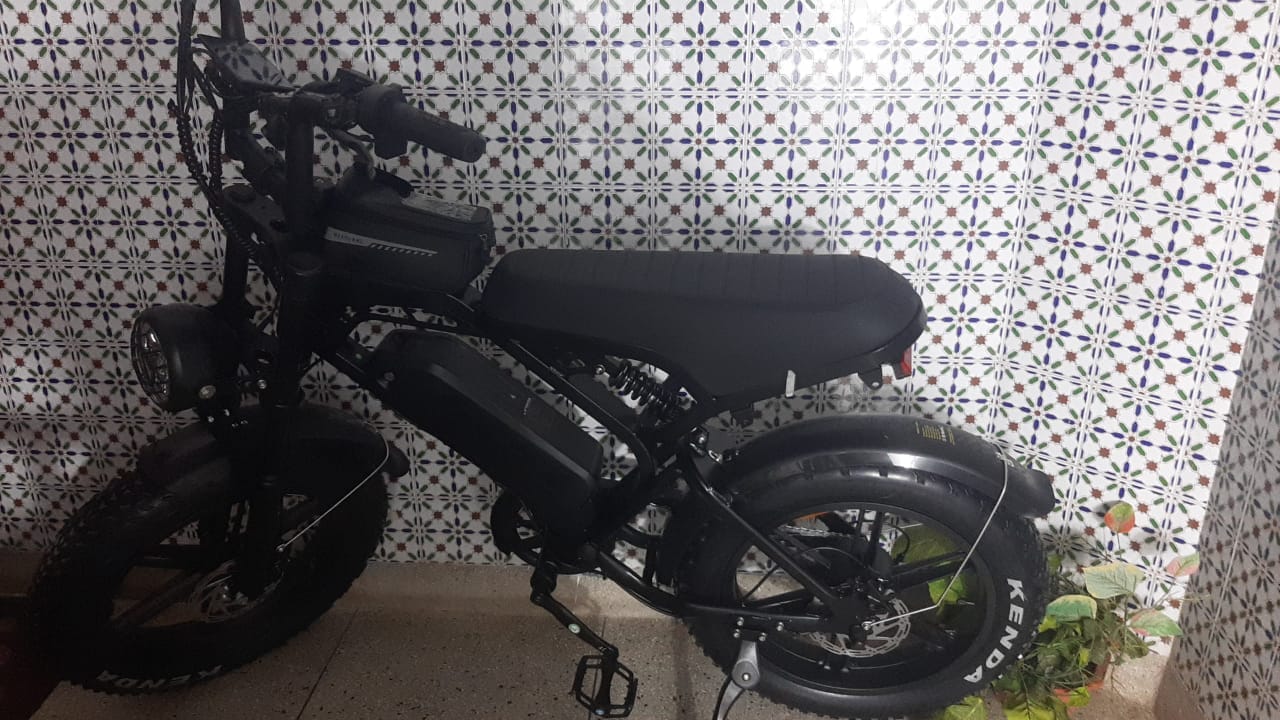 Customer photo review of S8 Vintage Vélo électrique de route 500W, Ebike 48V 15Ah avec batterie au lithium amovible, autonomie de 50 km, pneu large tout-terrain de 20 pouces.