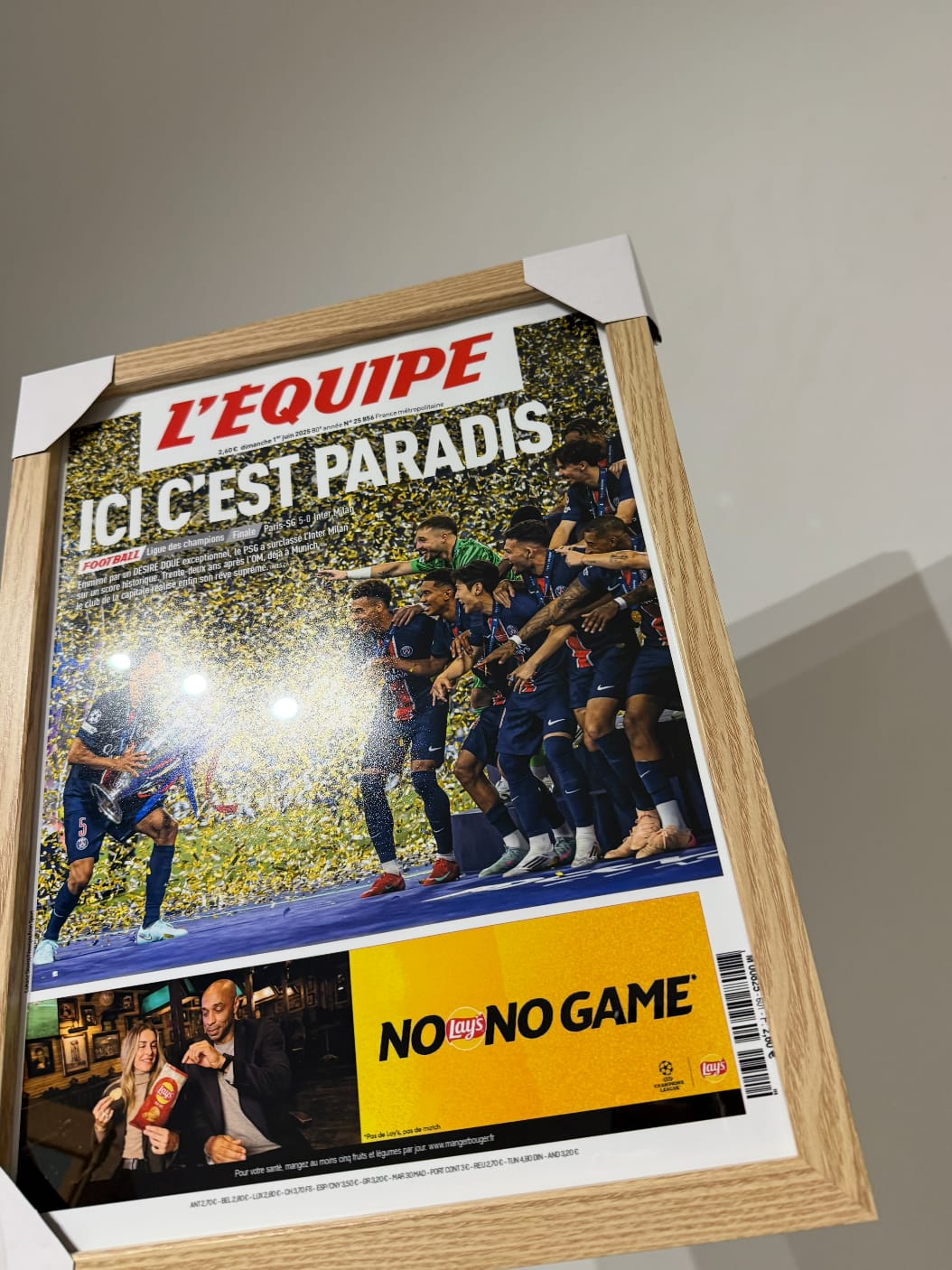 Customer photo review of Cadre photo L'Equipe Ici c'est Paradis Paris Saint-Germain