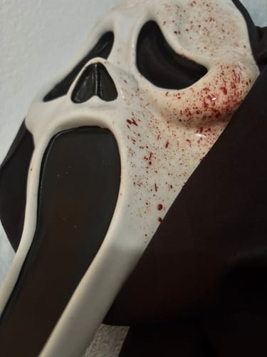Customer photo review of Máscara Ghostface Blood Premium Seven Star – Cinematográfica e Exclusiva