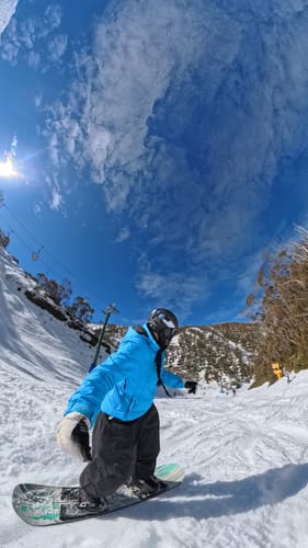 Customer photo review of Women's Black Baggy Wear-resistant Waterproof Snow Pants