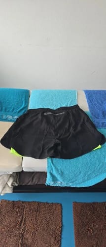 Customer photo review of RUNNR 2-in-1 Running Shorts