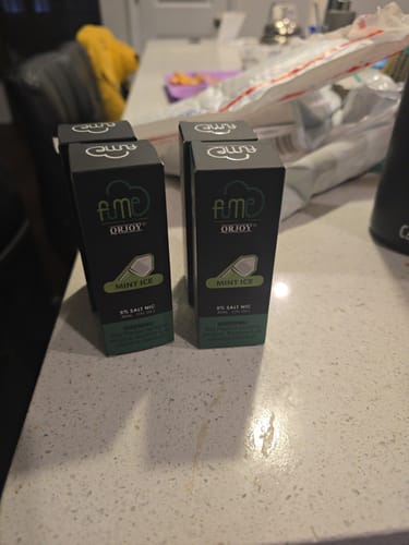 Customer photo review of Fume E-Liquid l Salt Nicotine 5% Nic 120 ML