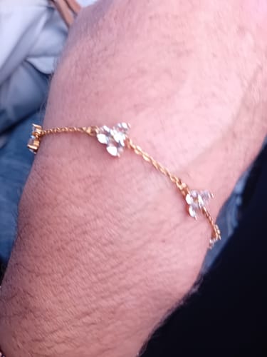 Customer photo review of WHITE CLOVER BRACELET | 18K Gold