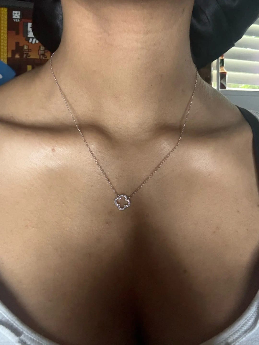 Customer photo review of Aurora Clover Zirconia Necklace
